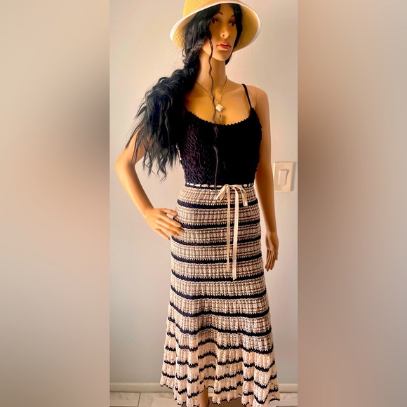 BETSY JOHNSON Elegant Black and White Striped Vintage 1990’s Dress. Size Small - Picture 2 of 13